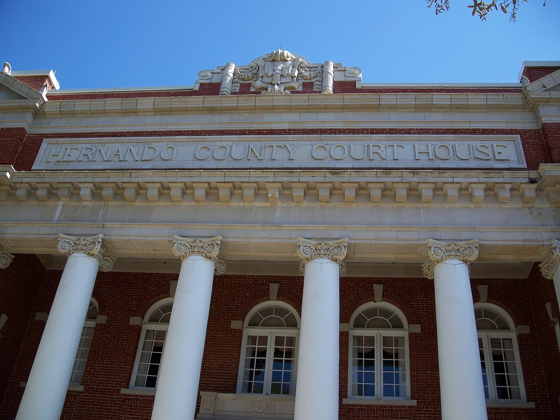 Polls Close at 7 Tonight: Today's Hernando Primary Decides a Commission Seat, Three School Board Races and a Judgeship